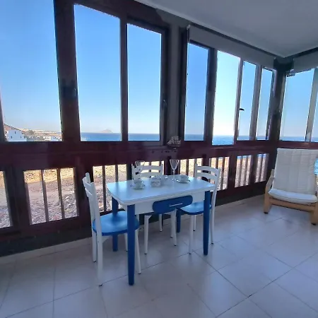 Cozy Front Of The Ocean, With Espectacular View, Pool And Free Wifi In