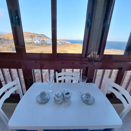 Cozy Front Of The Ocean, With Espectacular View, Pool And Free Wifi In